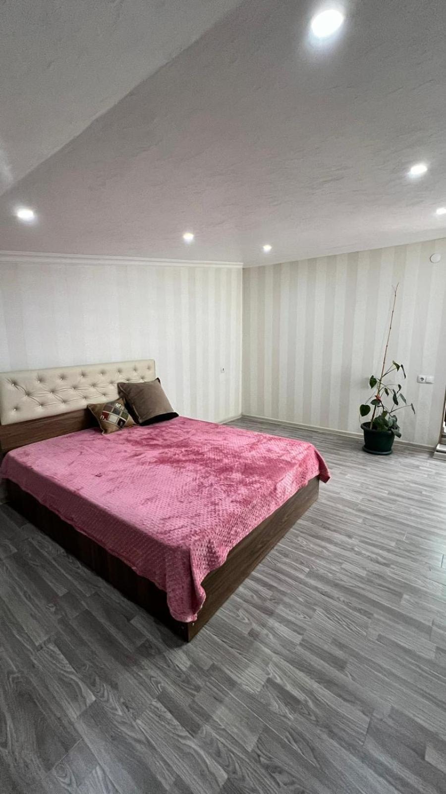 Big Flat In Batumiアパートメント エクステリア 写真